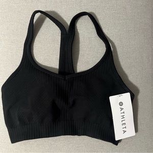 NWOT Athleta Size Medium Sports Bra Size